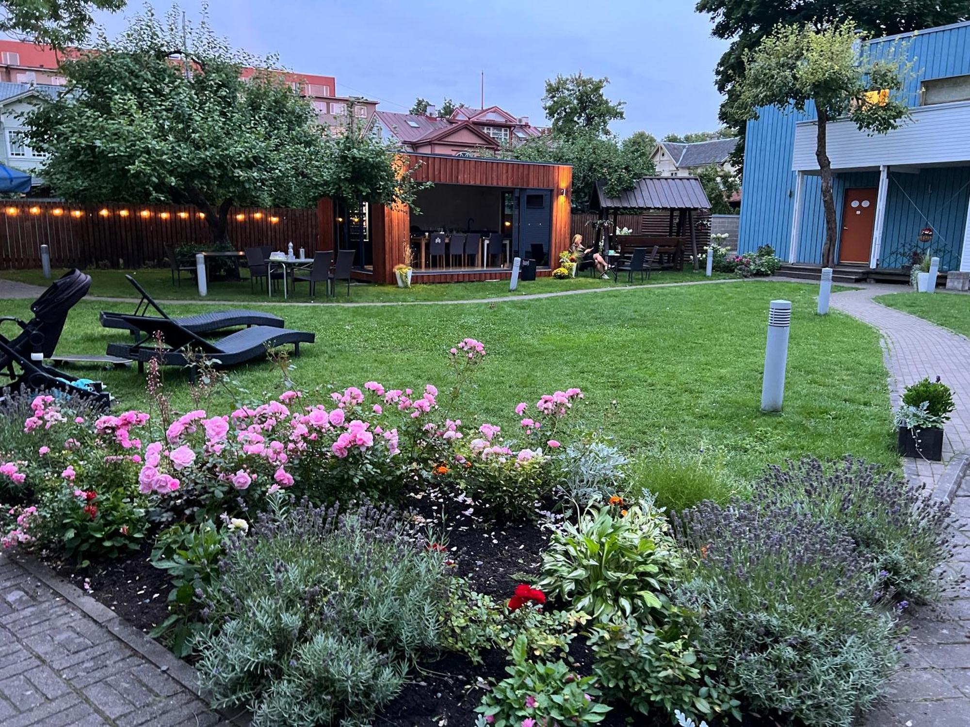 Villa Meri Apartments Пярну Екстер'єр фото