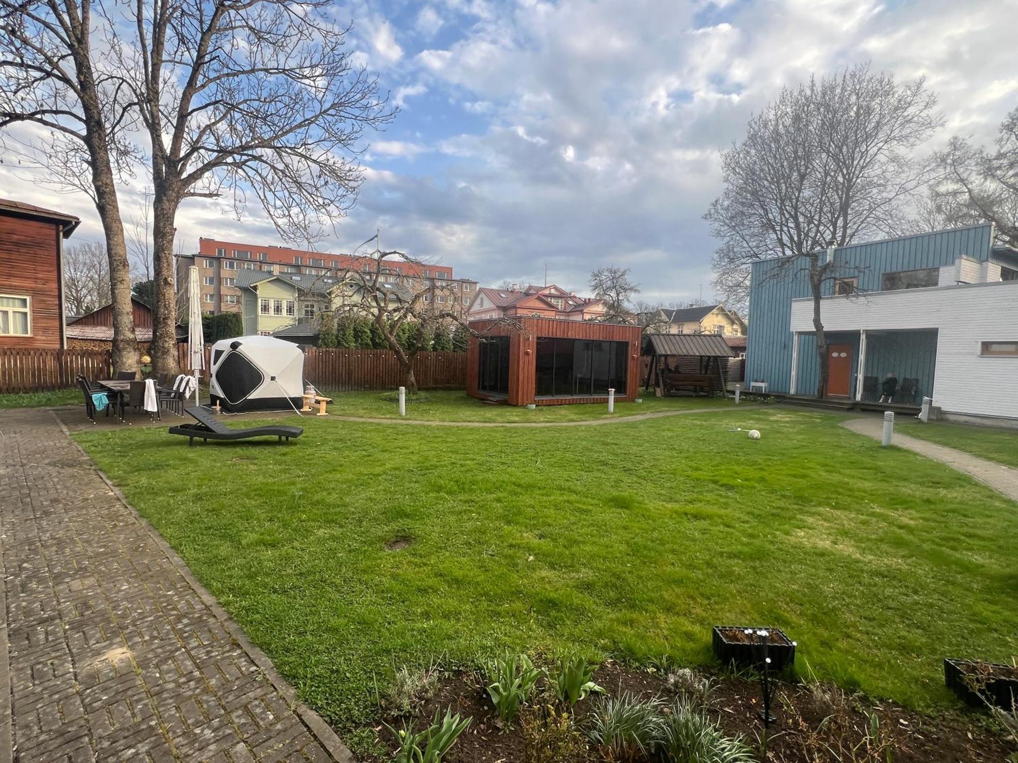 Villa Meri Apartments Пярну Екстер'єр фото