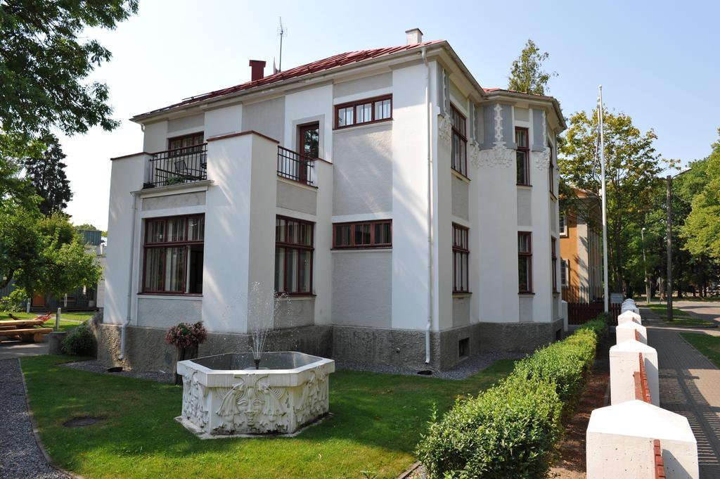 Villa Meri Apartments Пярну Екстер'єр фото