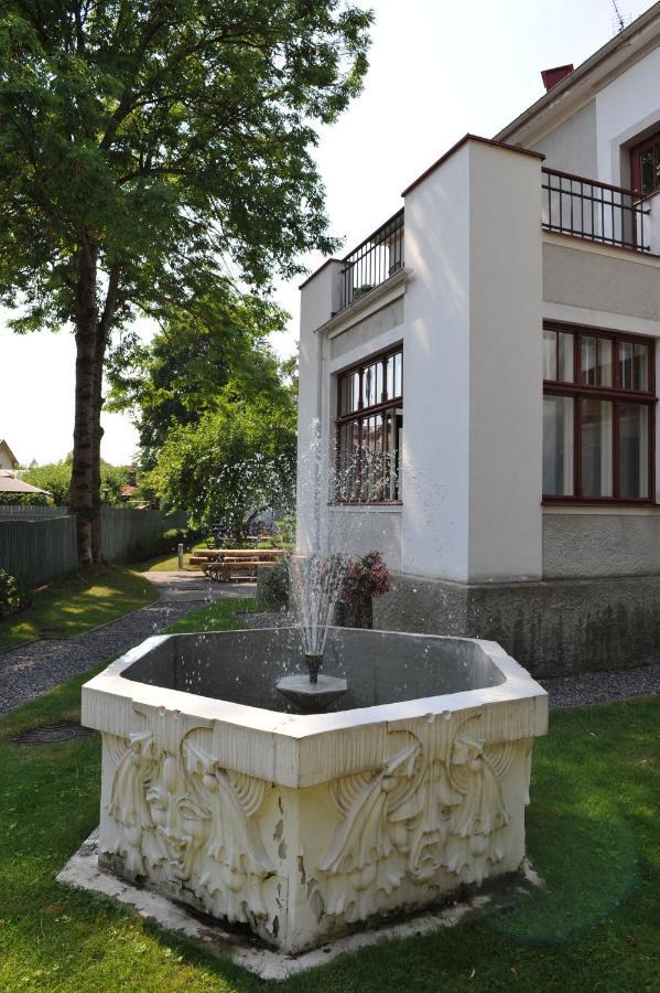 Villa Meri Apartments Пярну Екстер'єр фото