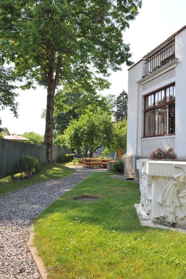 Villa Meri Apartments Пярну Екстер'єр фото
